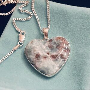 925 Sterling Silver Heart-Shaped blue‎ gray agate Pendant Necklace 24 inches